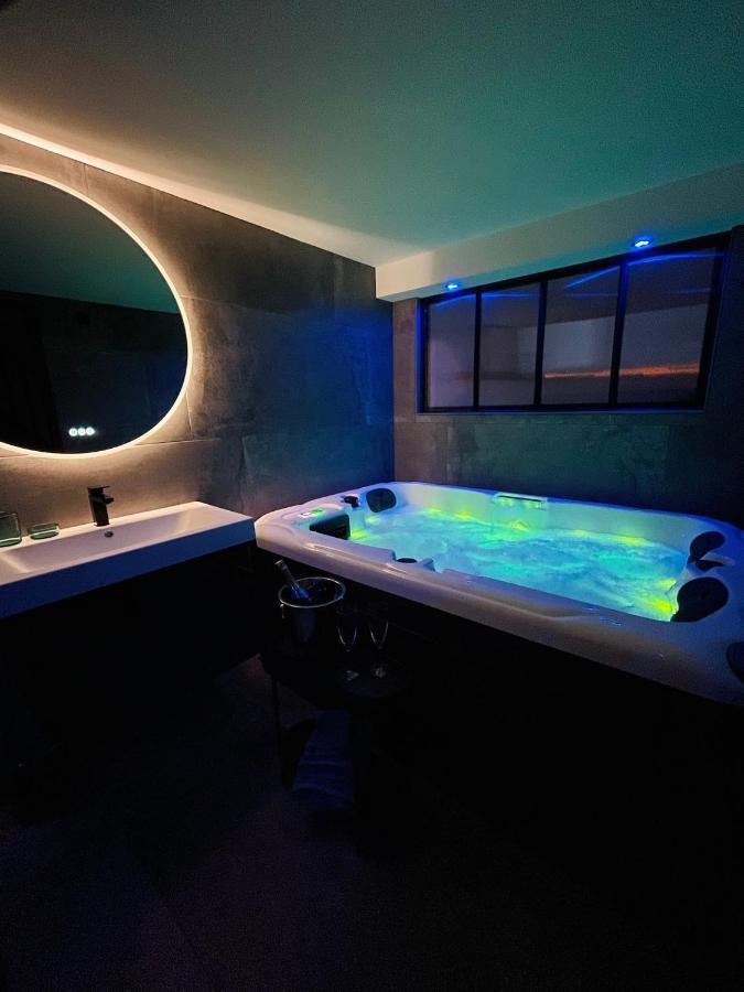 Spa & Vue Mer - Les O De Бандоль Екстер'єр фото